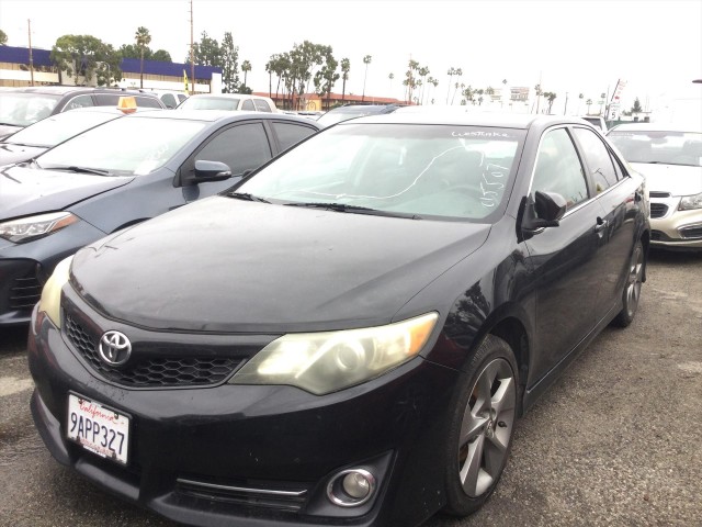 2012 TOYOTA CAMRY SE V6