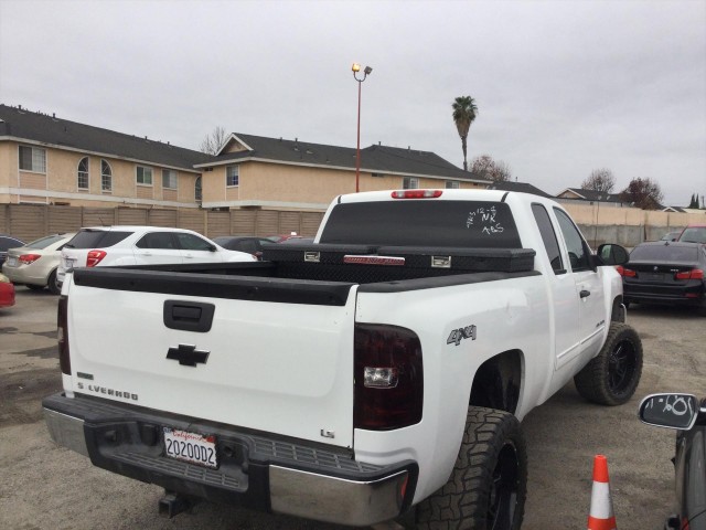 2011 CHEVROLET SILVERADO 1500 LS EXTENDED CAB 4WD