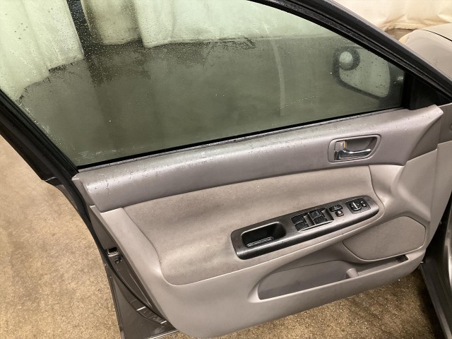 2006 TOYOTA CAMRY LE