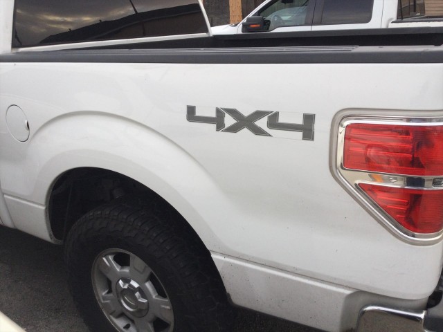 2013 FORD F-150 XLT SUPERCREW 5.5-FT. BED 4WD