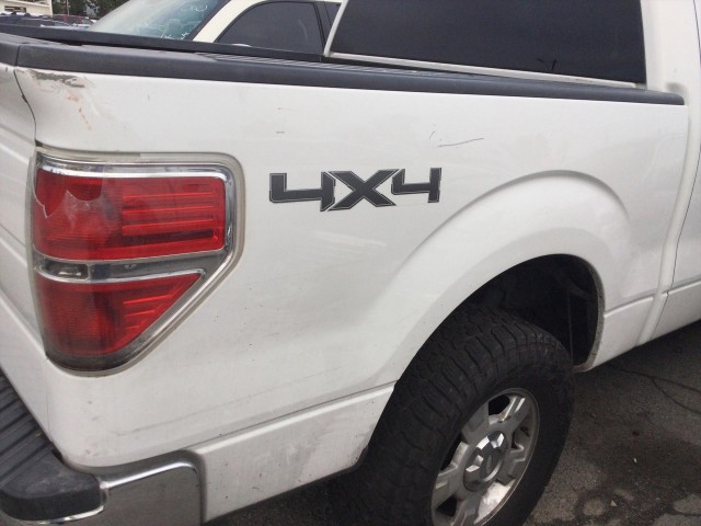 2013 FORD F-150 XLT SUPERCREW 5.5-FT. BED 4WD