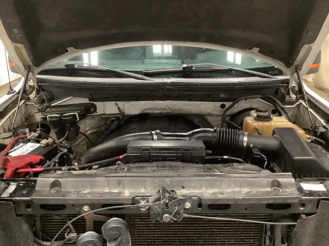 2011 FORD F-150 XLT SUPERCREW 5.5-FT. BED 2WD