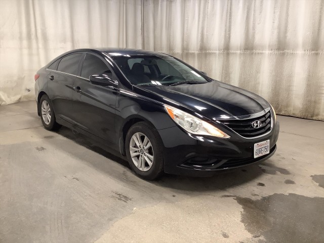 2012 HYUNDAI SONATA GLS AUTO