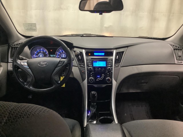 2012 HYUNDAI SONATA GLS AUTO