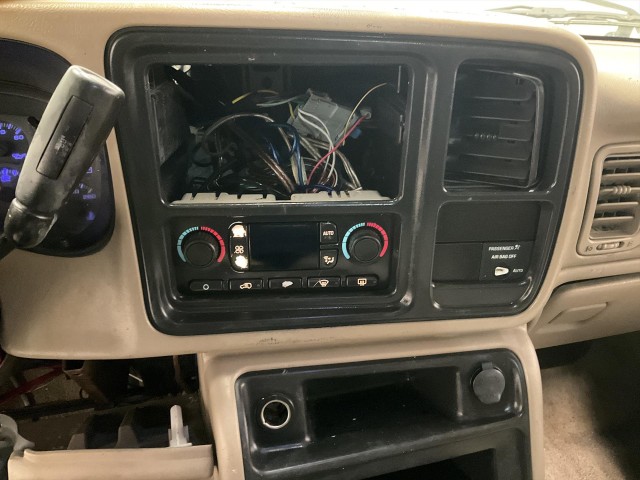2004 CHEVROLET SILVERADO 1500 LT EXT. CAB SHORT BED 2WD