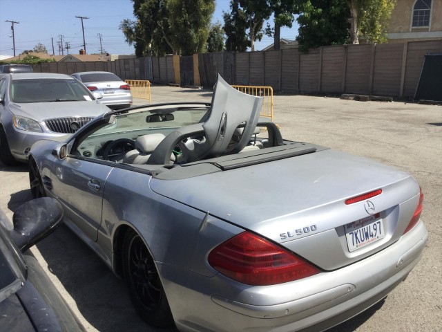 2004 MERCEDES-BENZ SL-CLASS SL500