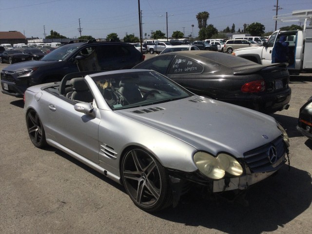 2004 MERCEDES-BENZ SL-CLASS SL500