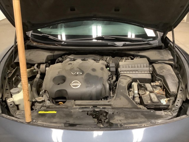 2010 NISSAN MAXIMA SV
