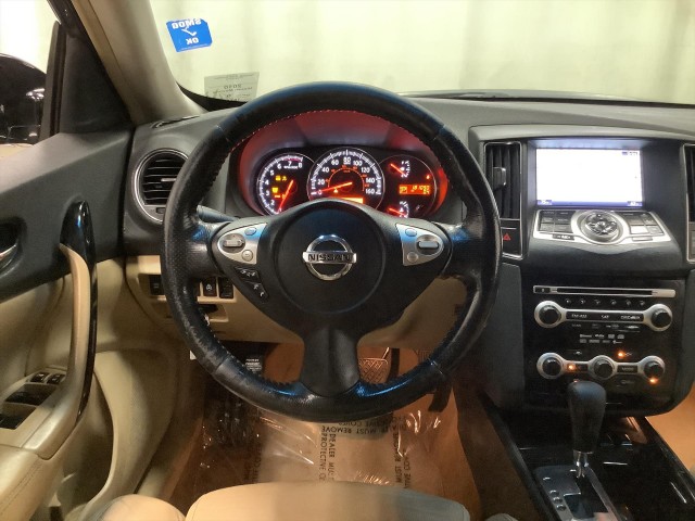 2010 NISSAN MAXIMA SV