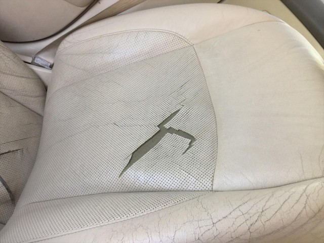 2010 LEXUS ES 350 SEDAN