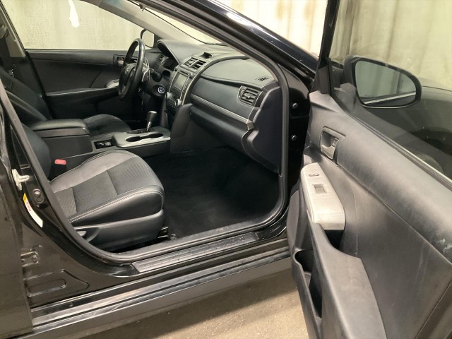 2013 TOYOTA CAMRY SE
