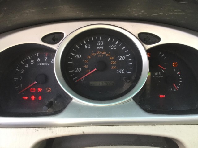 2004 TOYOTA HIGHLANDER UNKNOWN