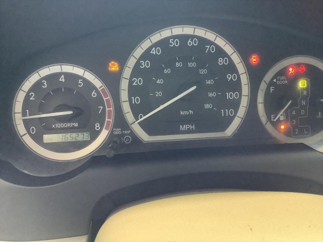 2004 TOYOTA SIENNA LE - 7 PASSENGER