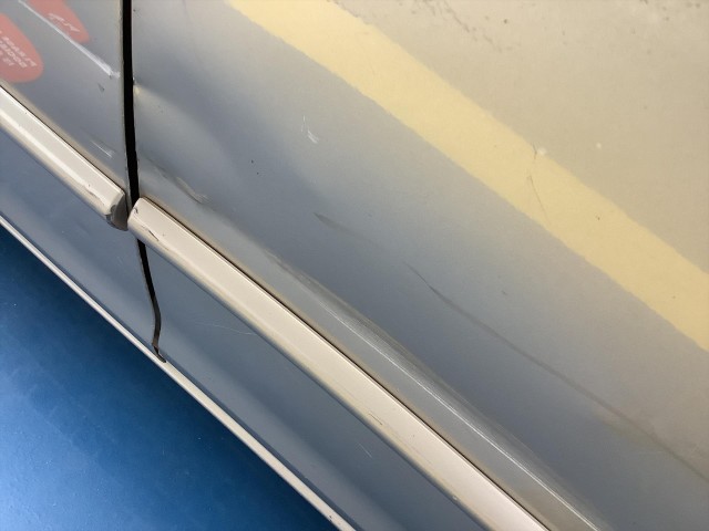 2004 TOYOTA SIENNA LE - 7 PASSENGER