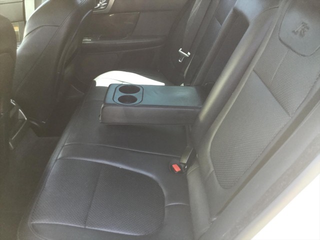 2010 JAGUAR XF-Series R