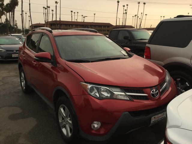 2013 TOYOTA RAV4 XLE FWD