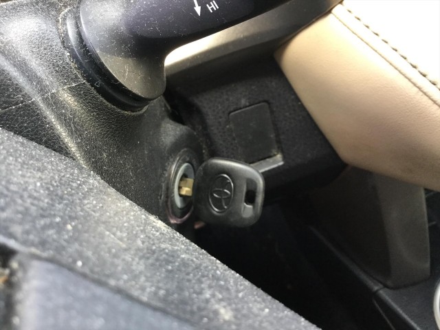 2013 TOYOTA RAV4 XLE FWD