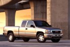 2005 GMC SIERRA 1500 SLE CREW CAB SHORT BED 2WD 