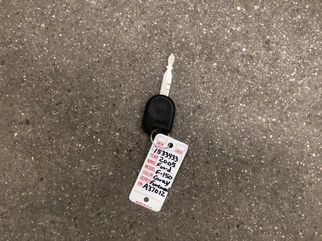 2005 FORD F-150 XLT SUPERCREW 2WD