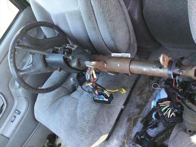 1995 GMC SUBURBAN 1500 2WD