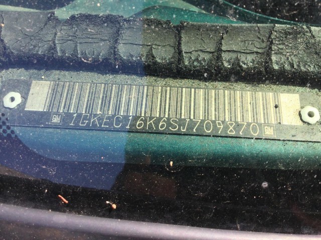 1995 GMC SUBURBAN 1500 2WD