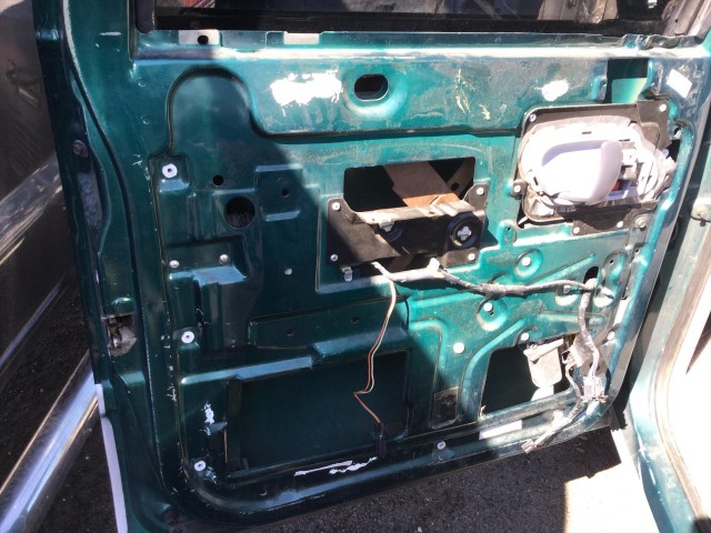 1995 GMC SUBURBAN 1500 2WD